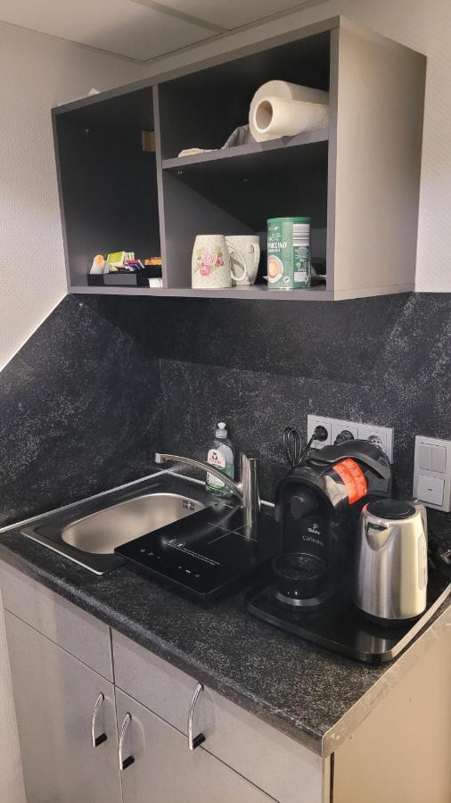 Nice Apartment in modern Center of Düsseldorf Bagian luar foto