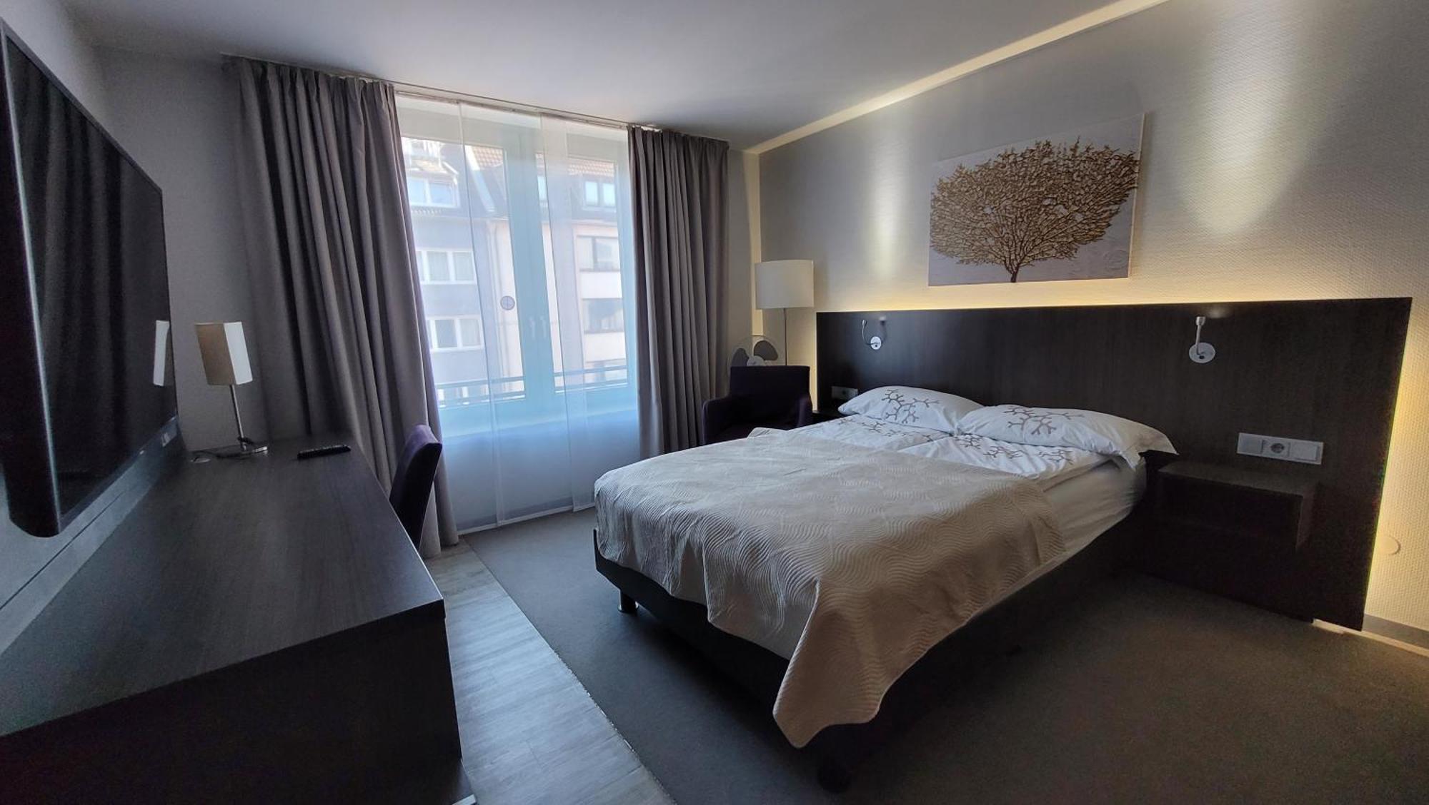 Nice Apartment in modern Center of Düsseldorf Bagian luar foto